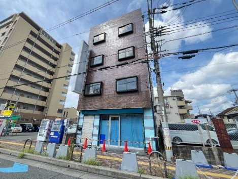 LOTUS庄内ビルの外観