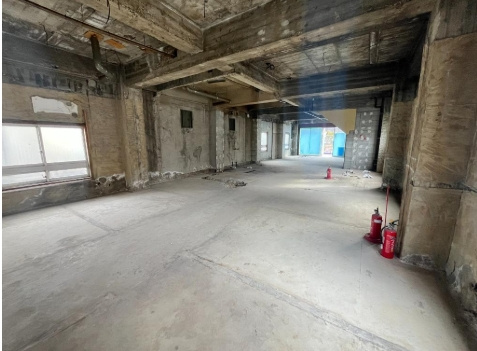 LOTUS庄内ビルの内装