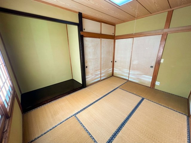 滑川町羽尾 中古戸建の和室|１階 和室（６帖）