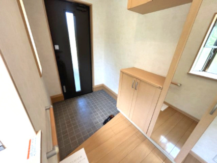 滑川町羽尾 中古戸建の玄関