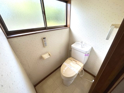 滑川町羽尾 中古戸建のトイレ|２階 トイレ