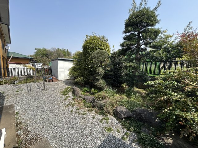 滑川町羽尾 中古戸建の庭