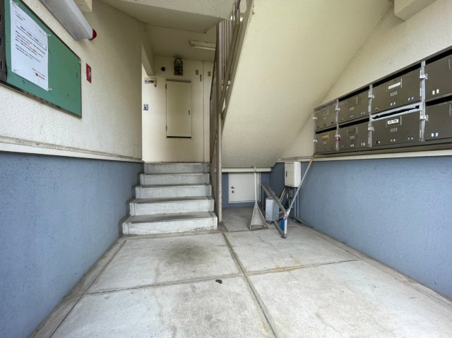 サンシティ今寺のエントランス