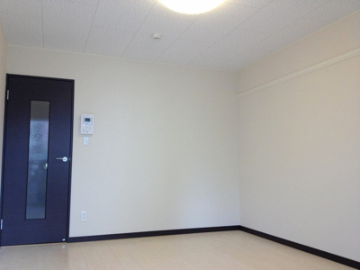 【洋室】 | レオネクスト１８番館