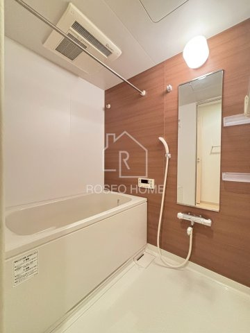 トレヴァンス梅田の浴室|同マンション別部屋：参考写真