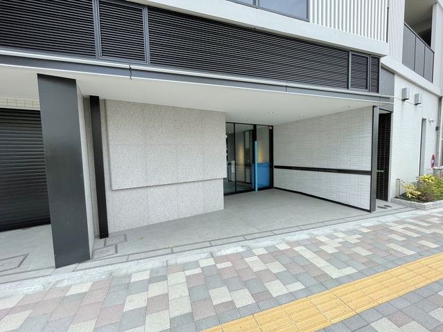 アトラス西日暮里道灌山のエントランス