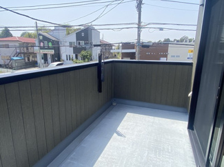 【バルコニー】 | 綾瀬市深谷上5丁目 中古戸建て | 南向きバルコニー