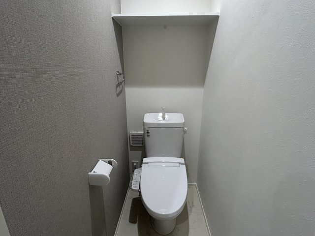 上中町中原建売①のトイレ