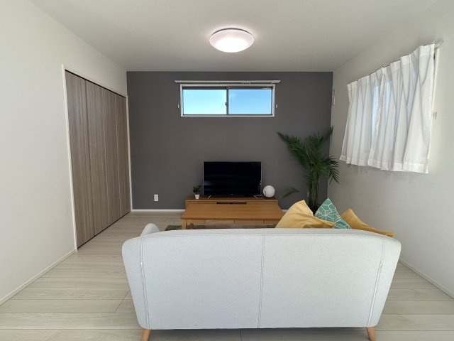 上中町中原建売①の居間・リビング