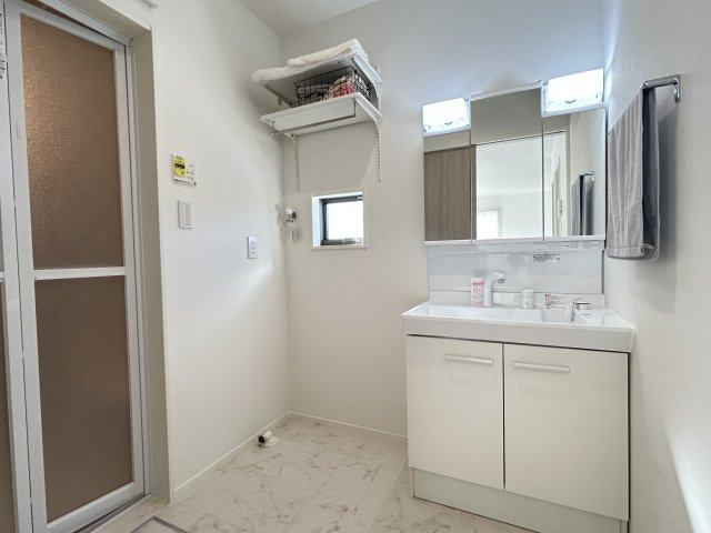 上中町中原建売①の独立洗面台