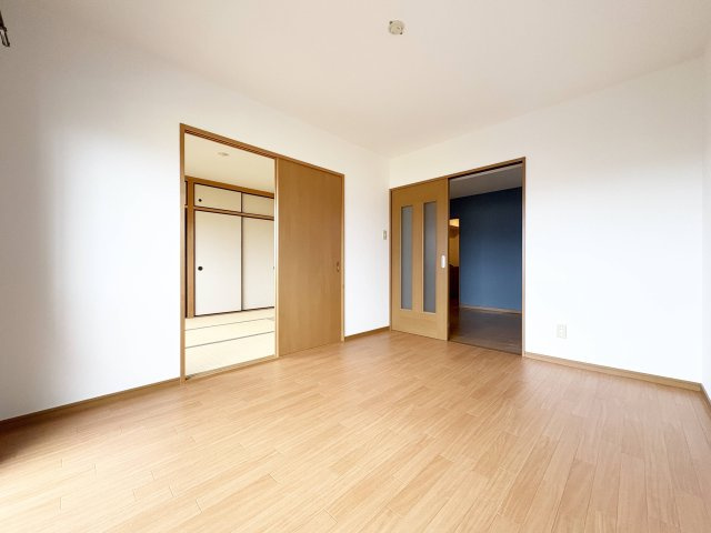 【洋室】 | 鯉田マンション