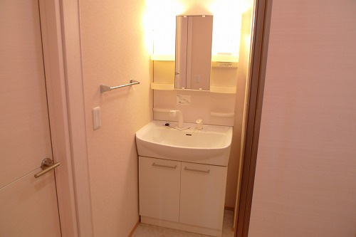 クレソンの独立洗面台