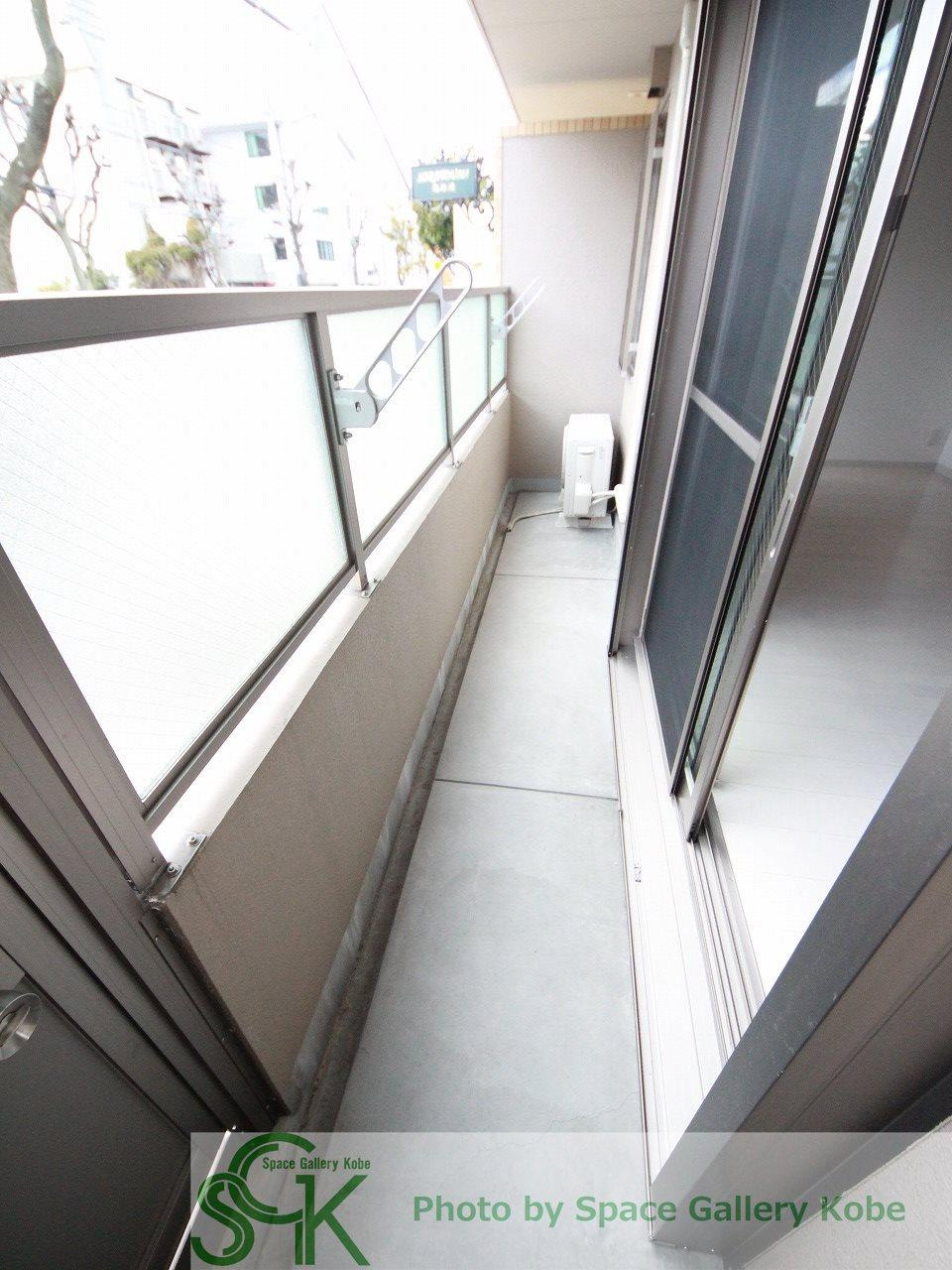 SORATOUMI海岸通のバルコニー|※お部屋により仕様が異なる可能性があります。