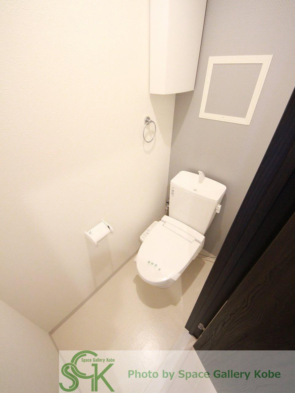 SORATOUMI海岸通のトイレ|※お部屋により仕様が異なる可能性があります。