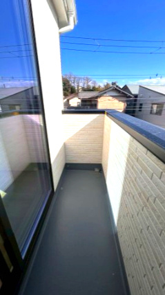 沼津市東熊堂　新築戸建　全２棟　２号棟のバルコニー|現地写真