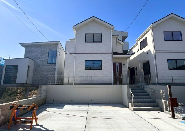 沼津市東熊堂　新築戸建　全２棟　２号棟の駐車場|現地写真