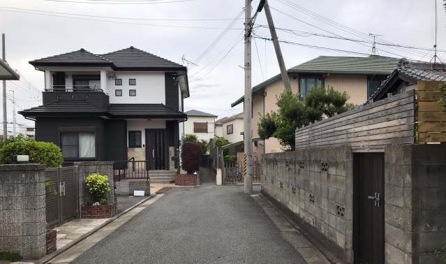 和歌山市松ケ丘2丁目・土地・56908の前面道路含む現地写真