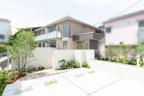 ルミエール新石切の外観