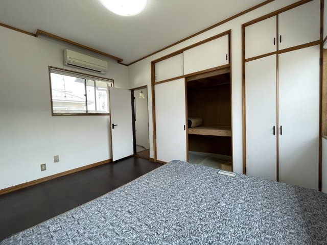 須賀川市和田弥六内　中古戸建　第三小・第三中の洋室|車通りが少ない住宅街なのでとても静かな立地です。ゆっくりお休み頂ける環境です。