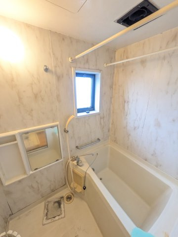 コートヒルズの浴室