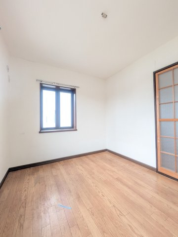 コートヒルズの洋室