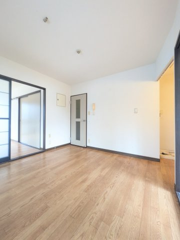 コートヒルズの居間・リビング