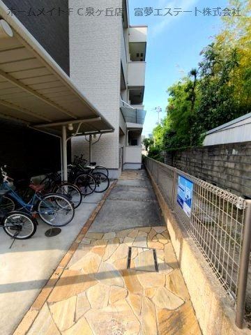 フジパレス諏訪ノ森Ⅰ番館のエントランス