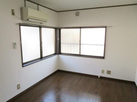 ２階東南角部屋