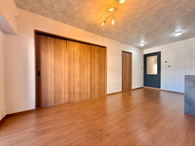 御影プライムハイツの居間・リビング|LDK