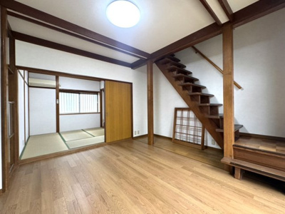 【居間・リビング】 | 小山東花池町貸家