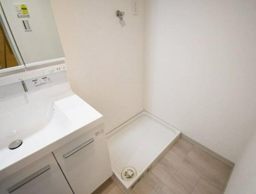 【中古マンション】若葉グリーンプラザ参番館のランドリースペース|ランドリースペースです☆