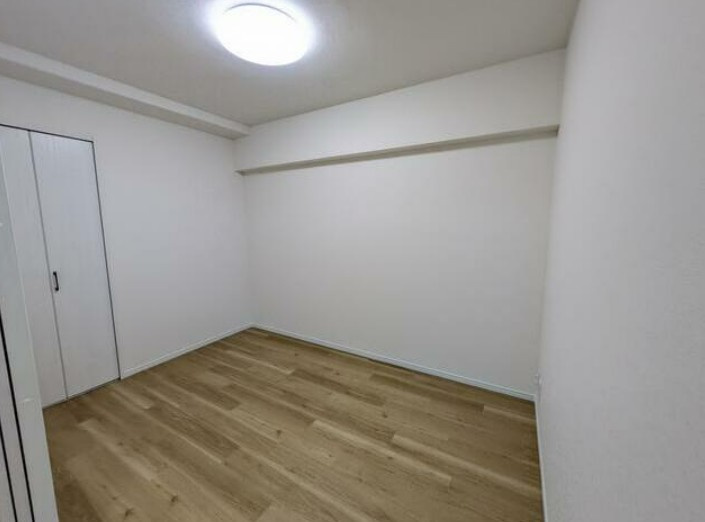 【中古マンション】若葉グリーンプラザ参番館の洋室|4.6帖洋室です！