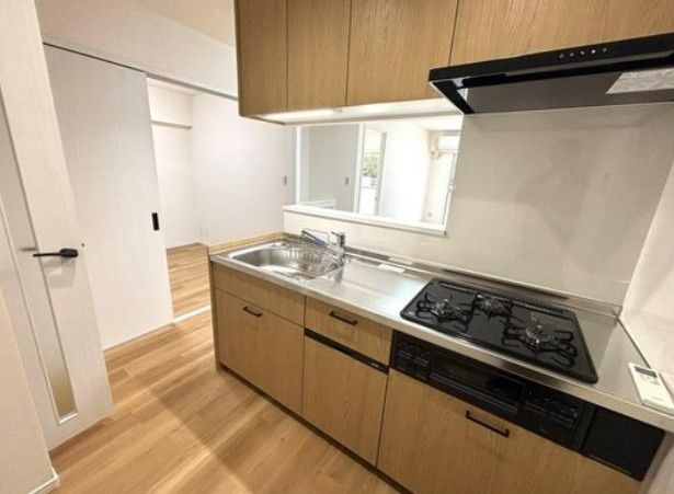 【中古マンション】若葉グリーンプラザ参番館のキッチン|使い勝手の良いシステムキッチンです！