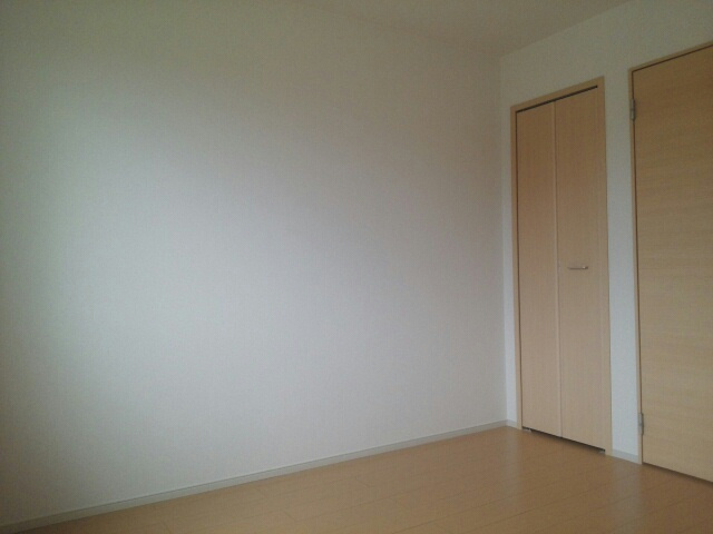 パレ・ロザージュⅠの寝室|居室・リビング