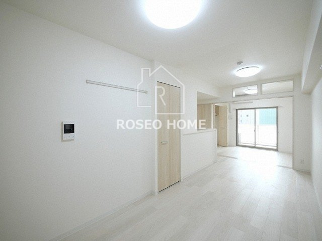 パラッツォ南森町の居間・リビング