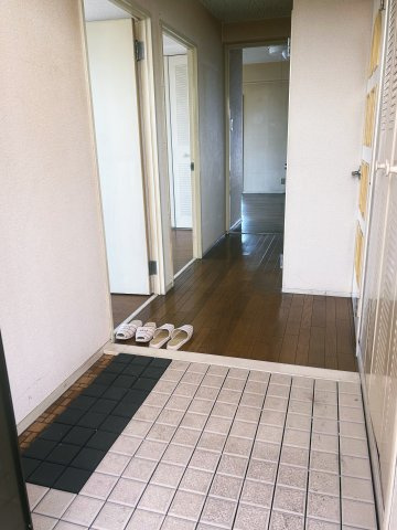 メゾンドール高石　11階部分の玄関