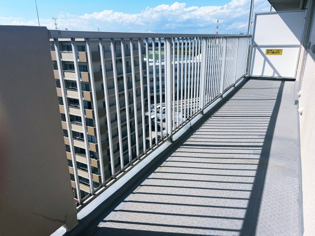 メゾンドール高石　11階部分のバルコニー