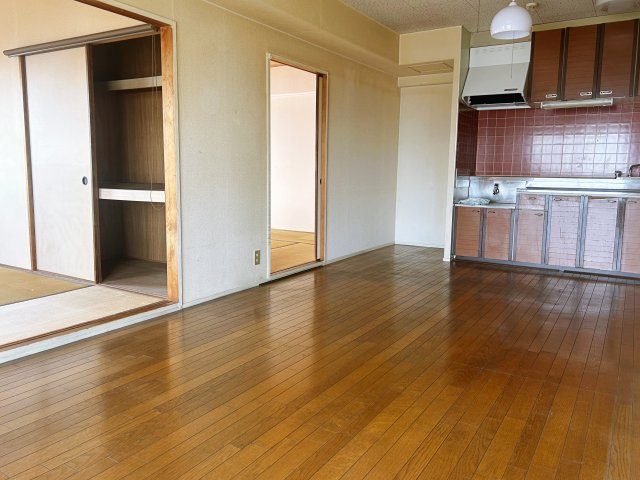 メゾンドール高石　11階部分の居間・リビング