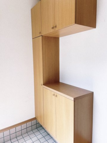 泉大津市北豊中　中古一戸建て住宅の玄関