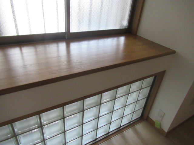 フレール新開地６丁目２ＬＤＫの内装|明るい室内です