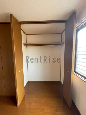 エレガンス シンワ Ｂの収納