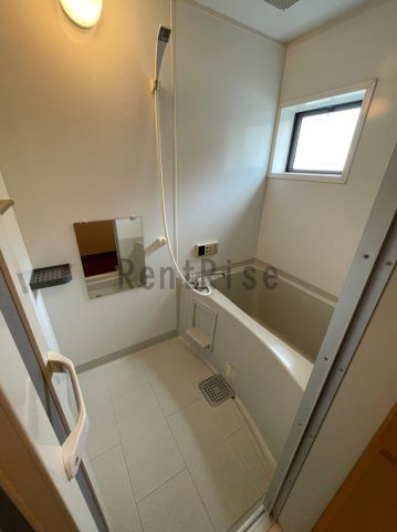 エレガンス シンワ Ｂの浴室