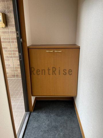 エレガンス シンワ Ｂの玄関