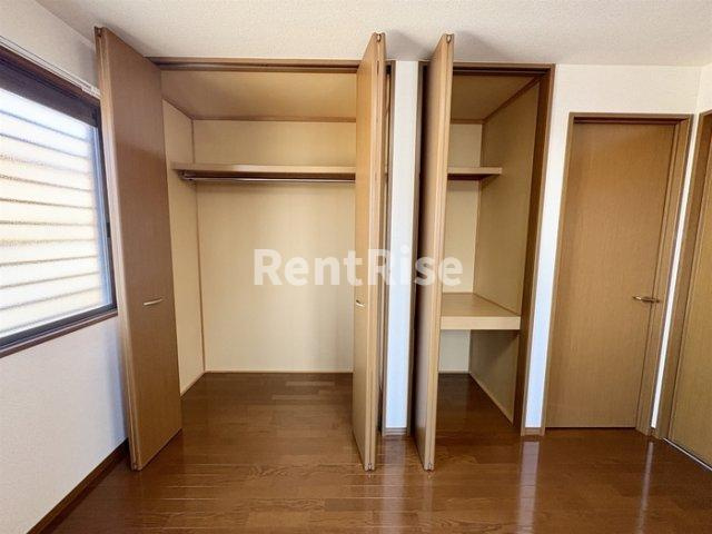 エレガンス シンワ Ｂの収納