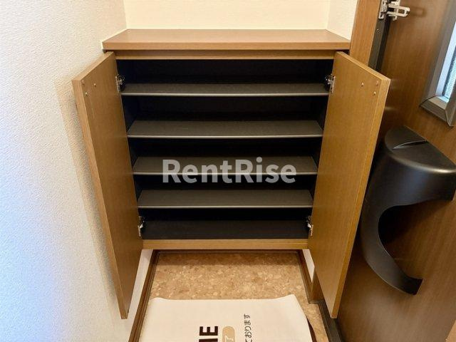 エレガンス シンワ Ｂの収納