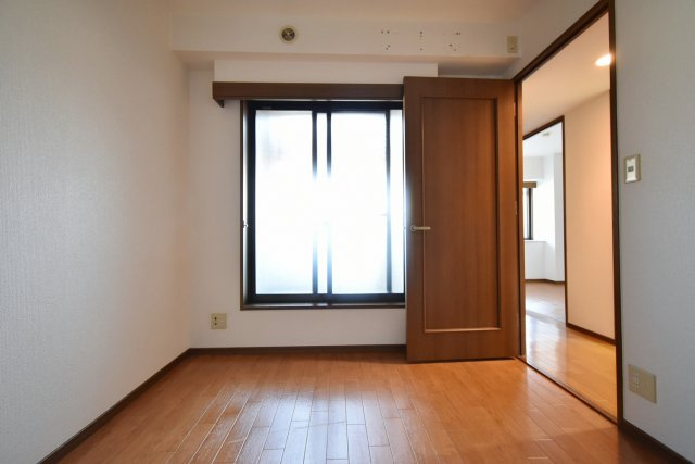 ドルチェ甲子園の洋室