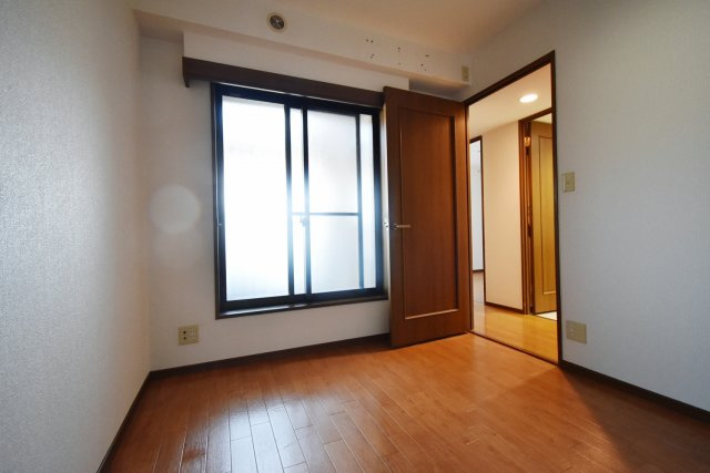 ドルチェ甲子園の洋室