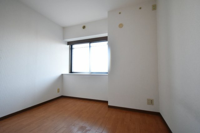 ドルチェ甲子園の洋室