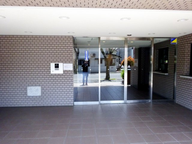 ドルチェ甲子園のエントランス