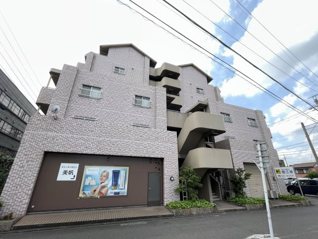 サルテールモリの外観